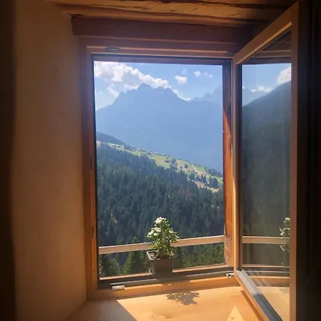 Ceda Cmadins Nocleg ze śniadaniem Costa (Belluno)