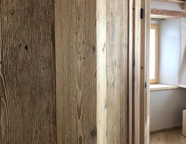 Nocleg ze śniadaniem Ceda Cmadins 3*