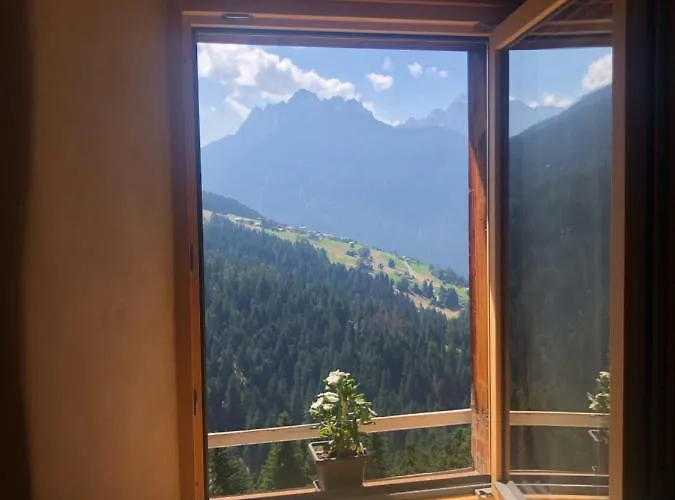 Ceda Cmadins Nocleg ze śniadaniem Costa (Belluno)