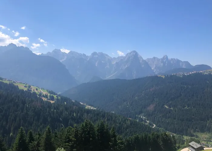 Nocleg ze śniadaniem Ceda Cmadins 3*