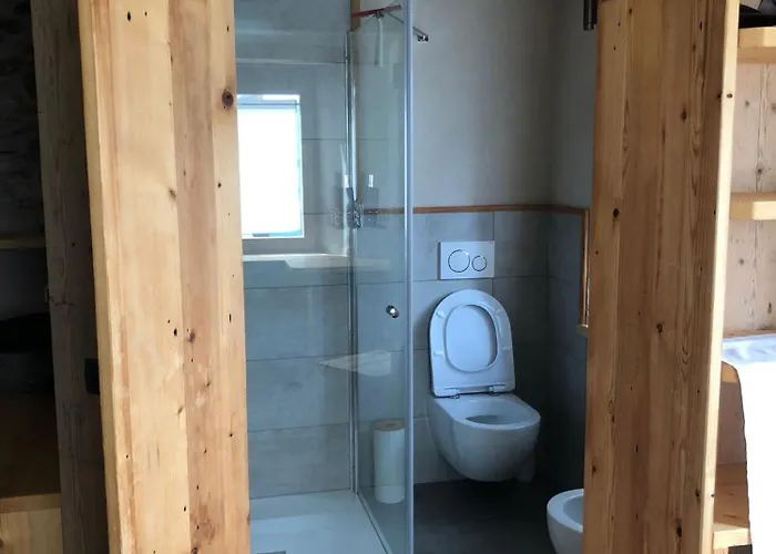 Ceda Cmadins Nocleg ze śniadaniem